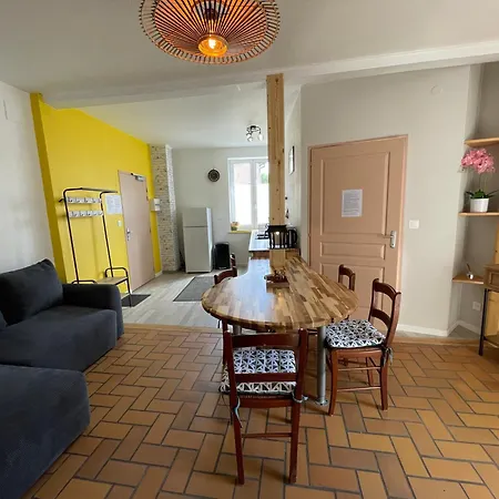 アパート Cramiland - Juxtaposes 01 & 02 -